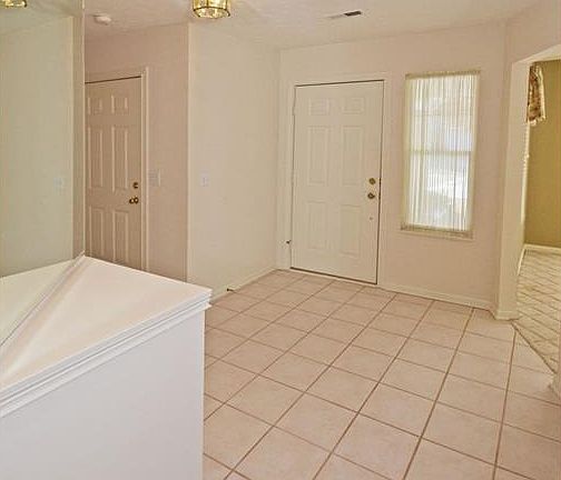 4th image of 29354 Buckthorn Pl #10