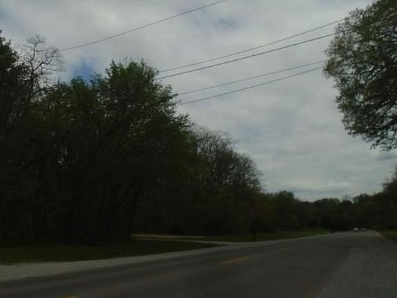 Exterior Neighborhood (street photo)