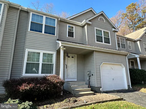 39 Innisbrook Ln, Coatesville, PA 19320