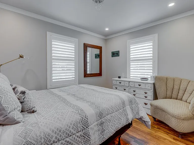 217 Rebecca St — Photo 11