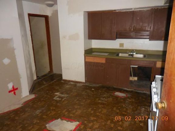 4th image of 2000 Jefferson Ave