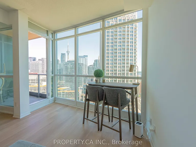 215 Fort York Blvd #2203 — Photo 10
