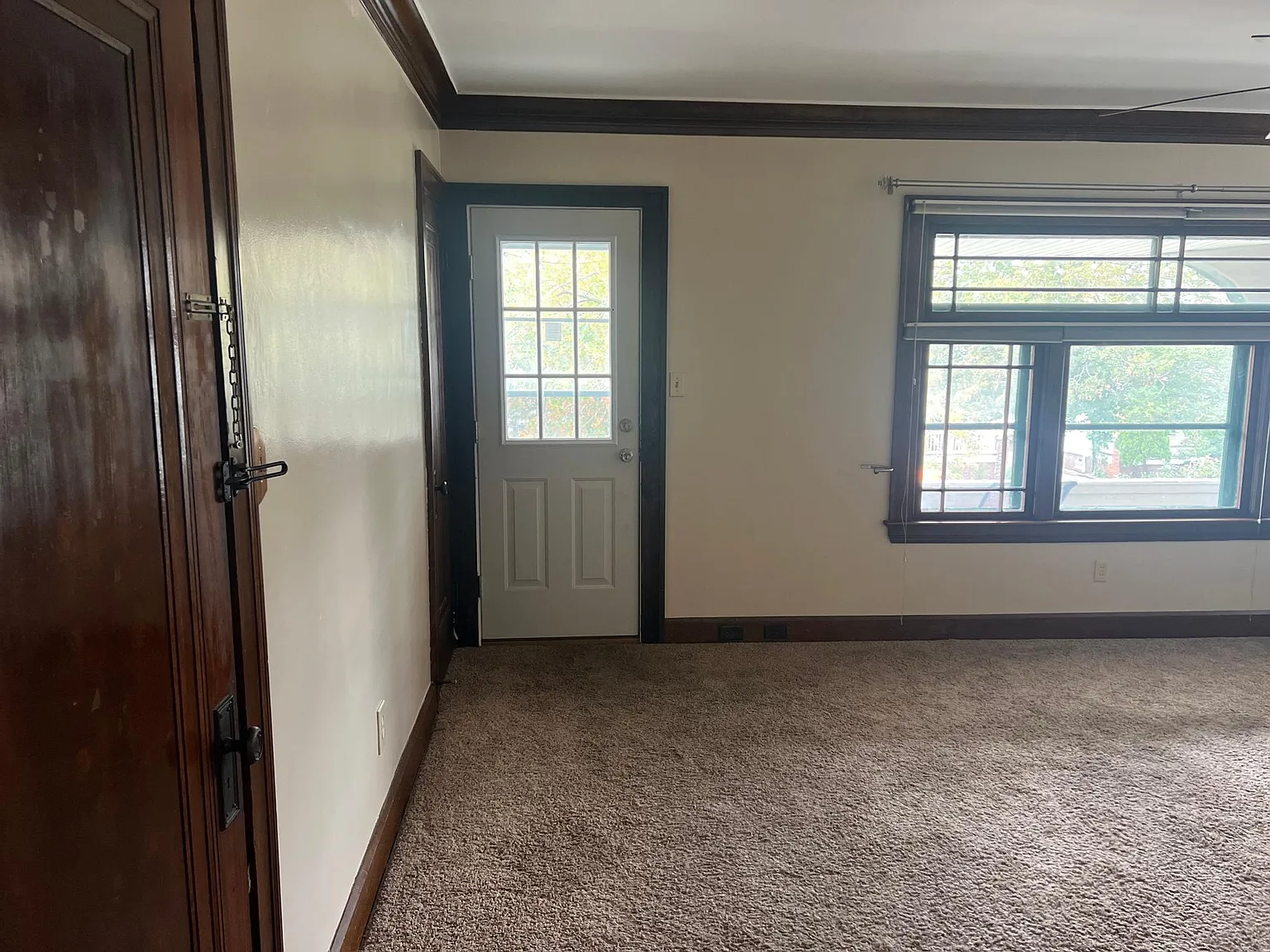 2185 Waterbury Rd — Photo 4