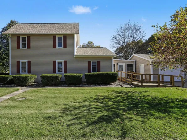 621 Bair St, Vicksburg, MI 49097