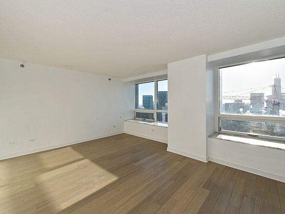 2nd image of 512 N McClurg Ct APT 5409