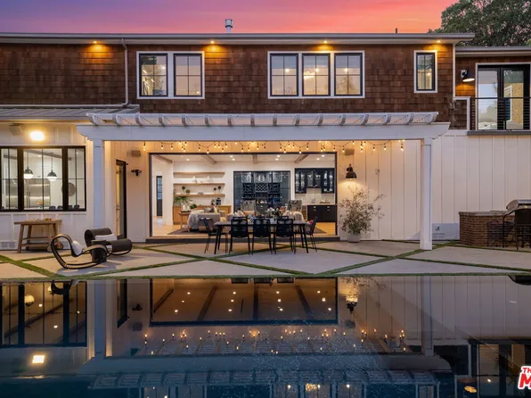 16101 Royal Mount Dr, Encino, CA 91436