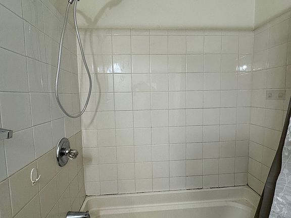 4th image of 506 N Park Ave