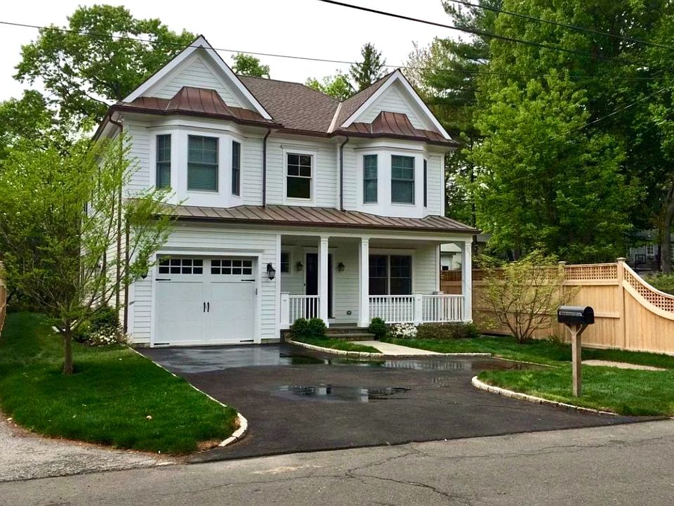 1st image of 4 Wescott Ct