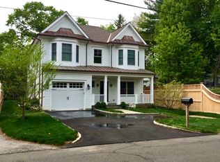 4 Wescott Ct, Riverside, CT 06878