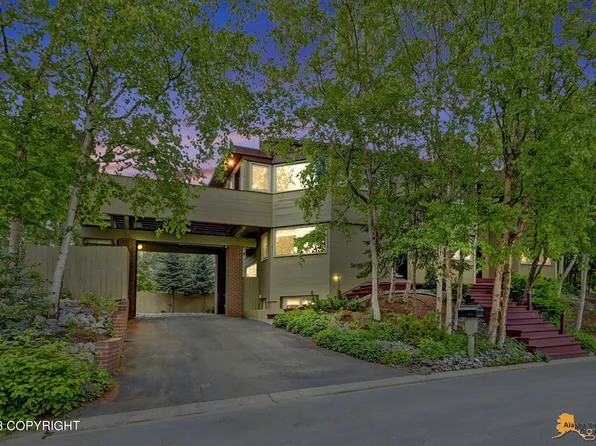 3910 Geneva Pl, Anchorage, AK 99508