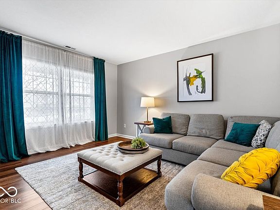 3rd image of 14966 Copper Tree Way