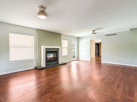 3rd image of 6873 Granero Dr