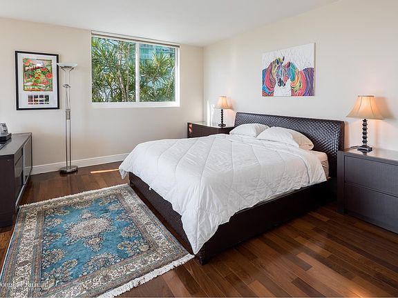 2nd image of 1800 N Bayshore Dr APT 1005