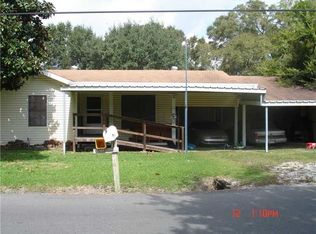 913 Tallow Rd, Lake Charles, LA 70607
