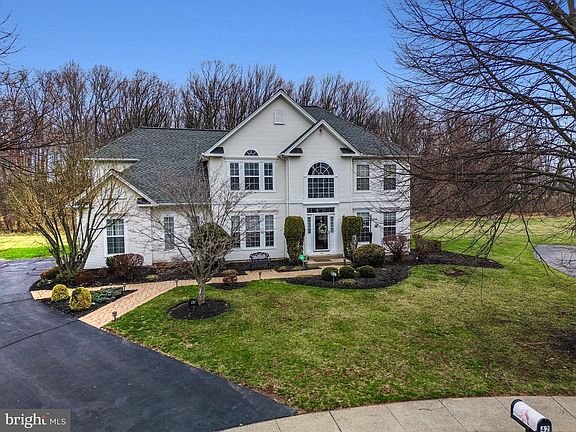 2nd image of 42 Devon Rd