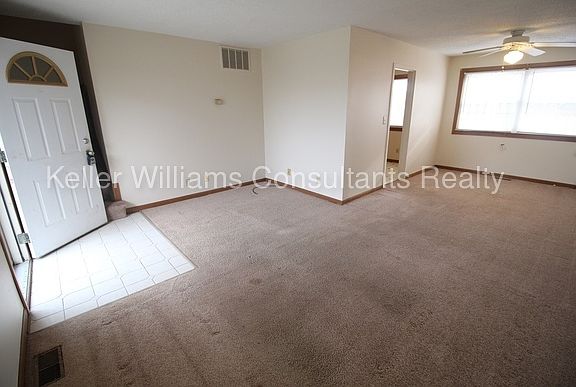 2nd image of 100 Buckeye Cir