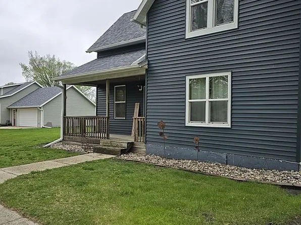 1501 Grand Ave, Emmetsburg, IA 50536