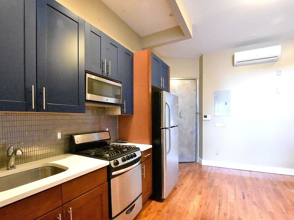 1st image of 215 Marion St APT 3B