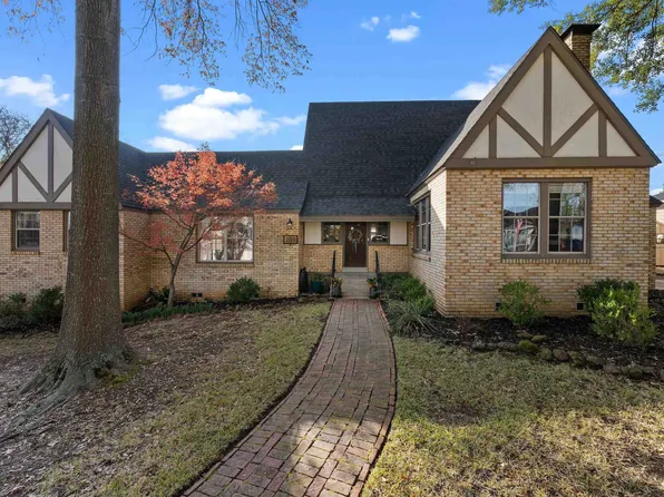 200 Riggs Cir, Marshall, TX 75670