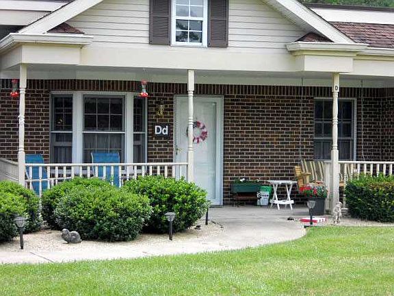 3rd image of 2126 W Black Creek Valley Rd APT D