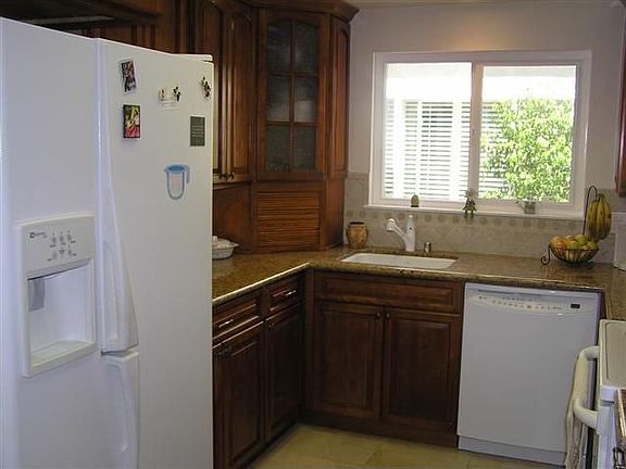 3rd image of 2002 Via Mariposa W Unit C