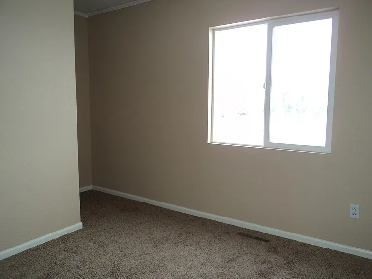 314 Plowman Ct — Photo 7