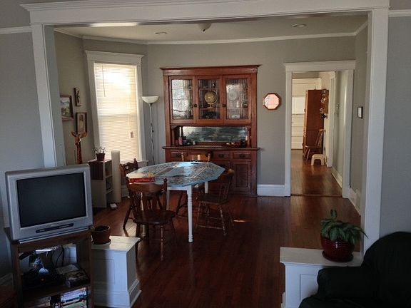 2nd image of 4527 N Sawyer Ave