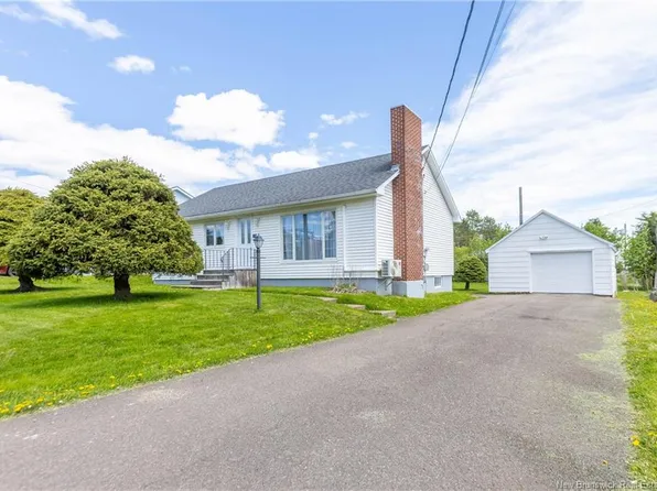 29 Kirk St, Sackville, NB E4L 3E5
