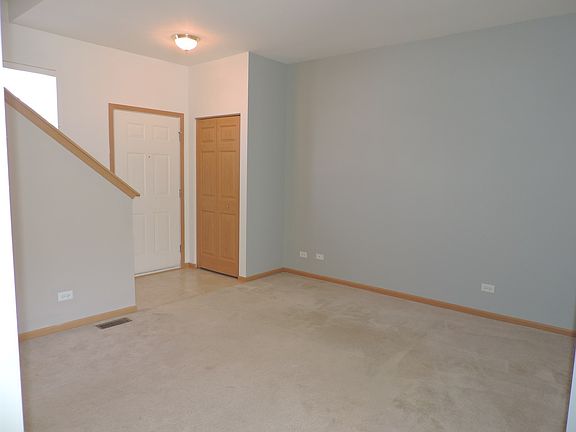2nd image of 1468 Cambria Dr Unit 5