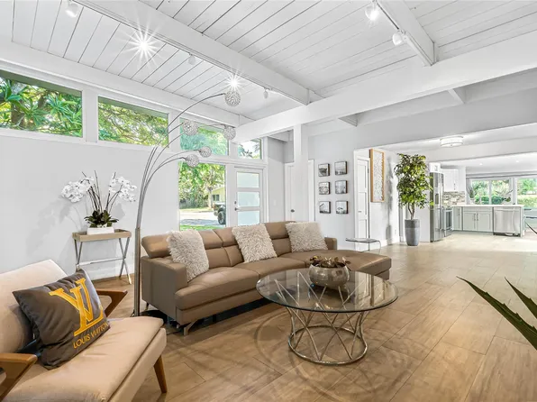 2024 NE 4th Avenue, Wilton Manors, FL 33305