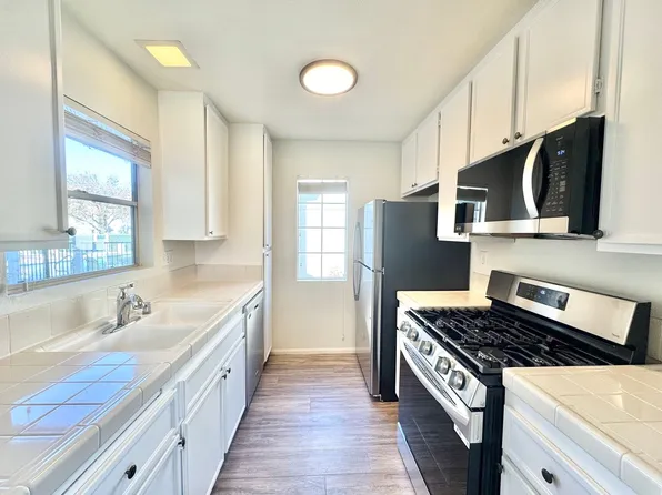 10710 Aderman Ave APT 43, San Diego, CA 92126