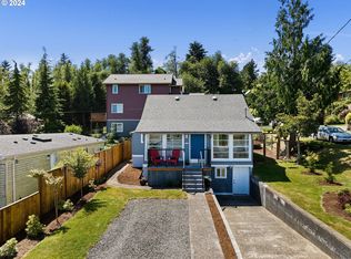 1313 3rd St, Astoria, OR 97103