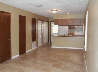 18 Brandon Hall Dr APT A, Destrehan, LA 70047