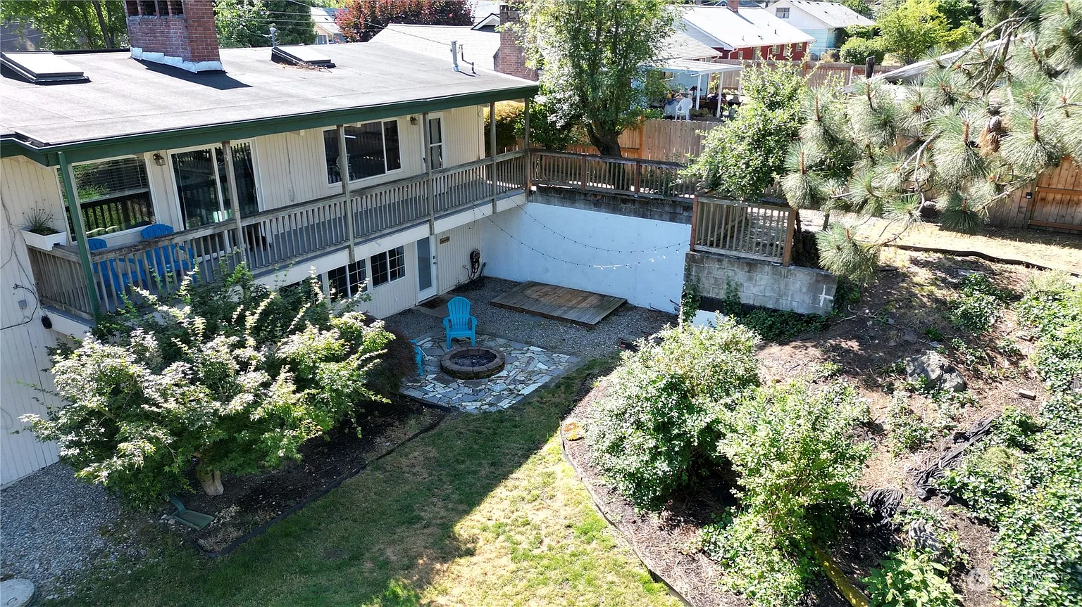 1317 Warner Street NE photo 1