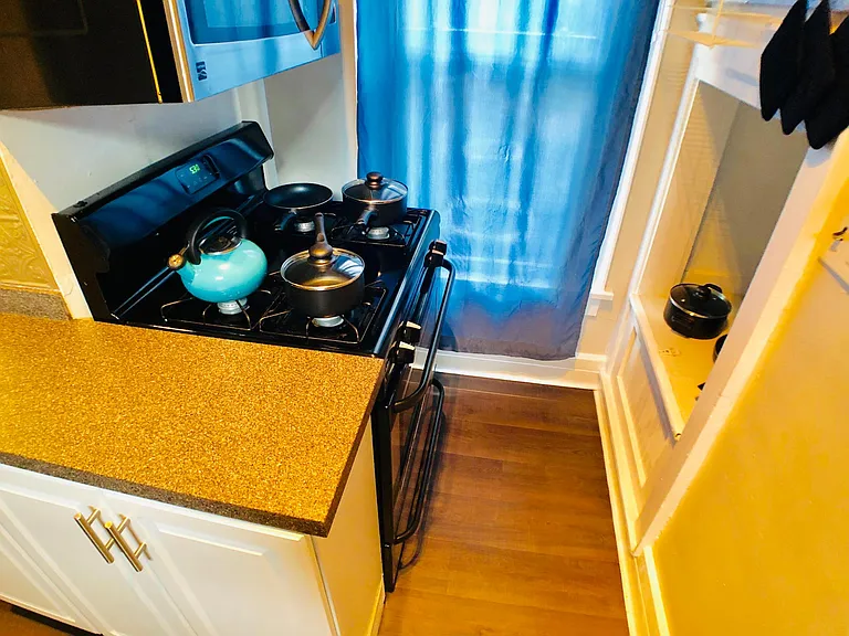 318 W Hubbard Ave — Photo 12