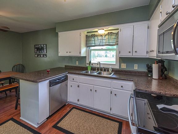 5th image of 7875 Chapel Hill Ct W