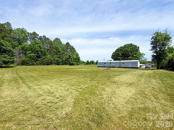 4th image of 3889 Needmore Rd