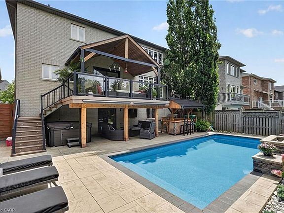 4th image of 483 Valridge Dr