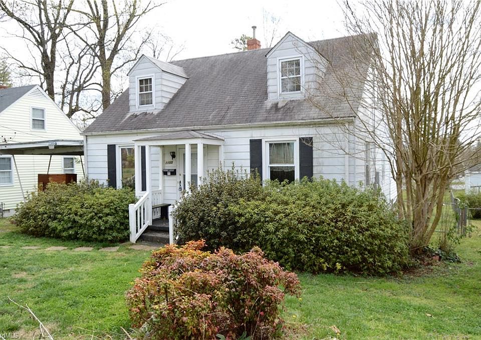 1st image of 1105 Parish St