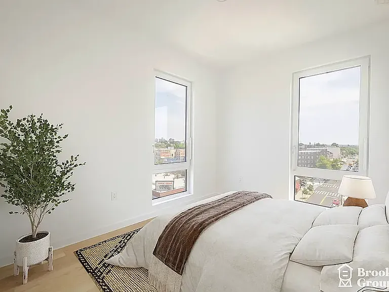 1889 Atlantic Ave #5D — Photo 3
