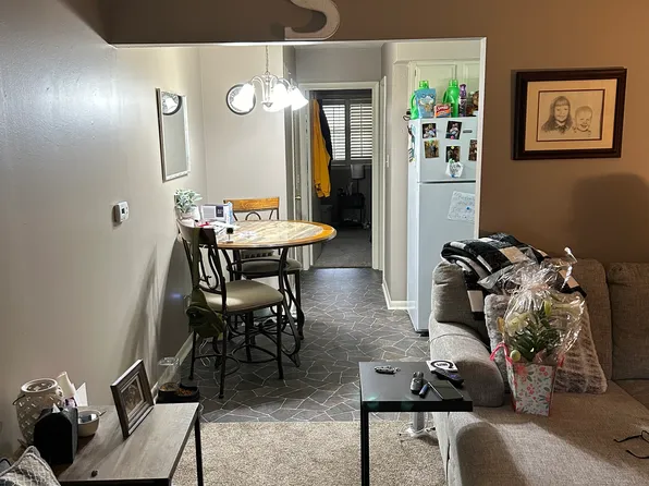 200 Gronert Ln #3, Crawfordsville, IN 47933