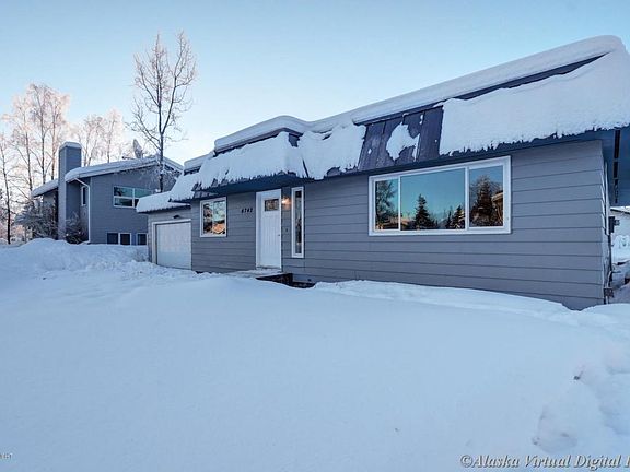 3rd image of 4742 Eagle St