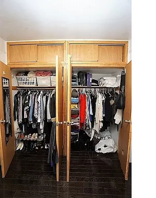 Rented by Universal Realty Group | media 6