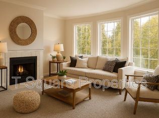 9525 NE 180th St APT 305, Bothell, WA 98011