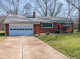 405 Harris Rd, Richmond Heights, OH 44143