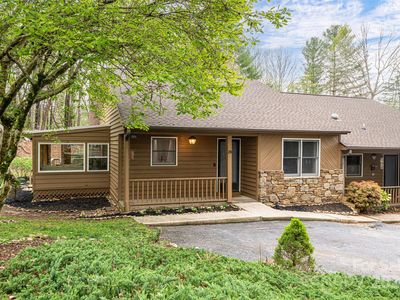 28 Sagebrush Cir, Etowah, NC, 28729
