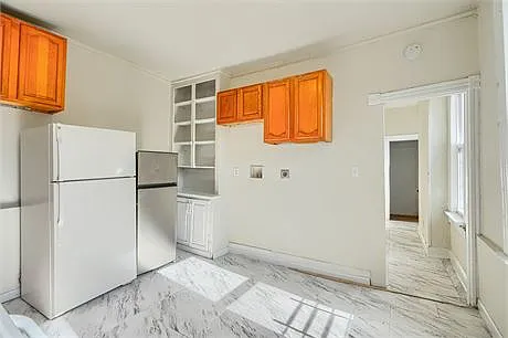 1815 Clifton Ave #2 — Photo 6