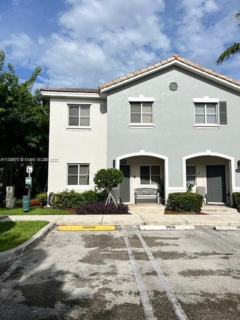 1st image of 3026 SE 15th Ave