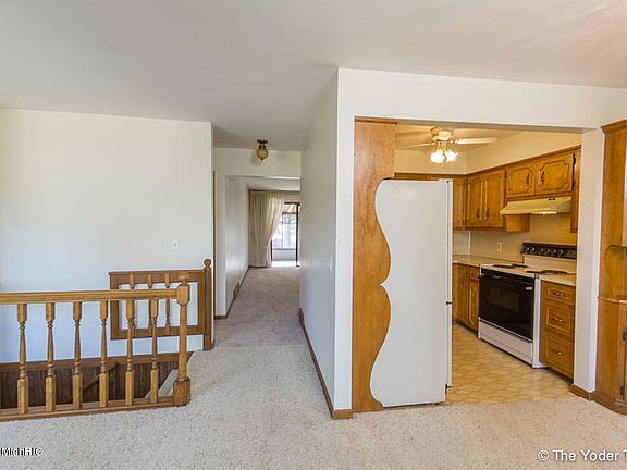 4th image of 2362 Radcliff Village Dr SE #27