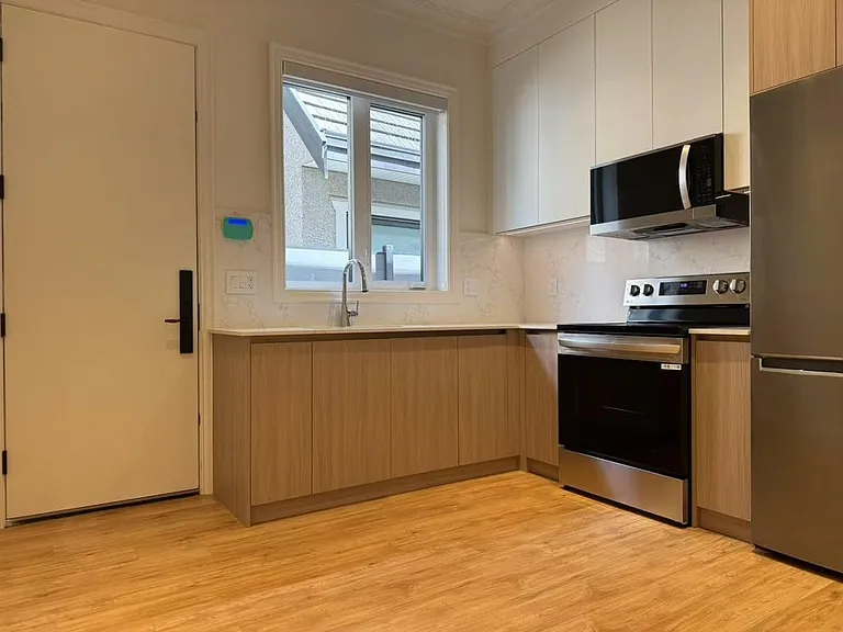 49XX Larkspur Ave — Photo 1